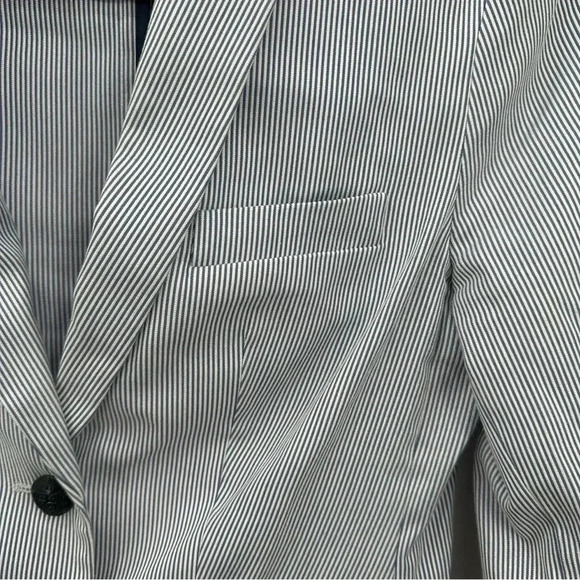 Express Womens Striped Jacket Blazer 0 Blue White Faux Pockets Collared Unlined - Picture 5 of 13